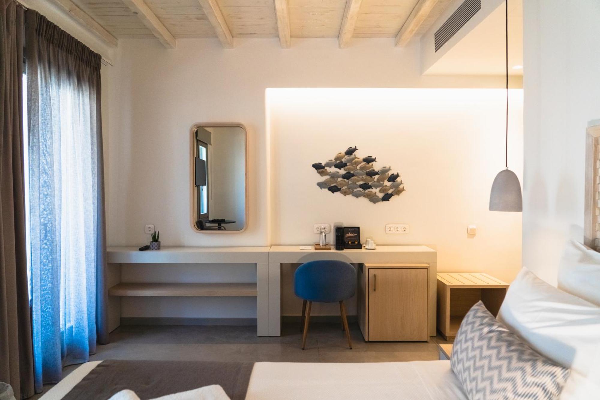 Lithos Luxury Suites Tínos Exterior foto